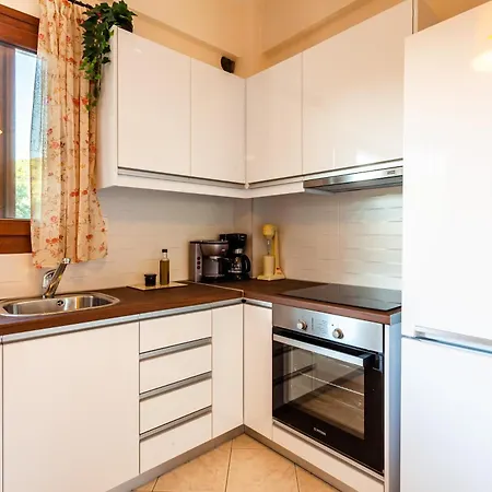 Nelly's Place Sea View Daire