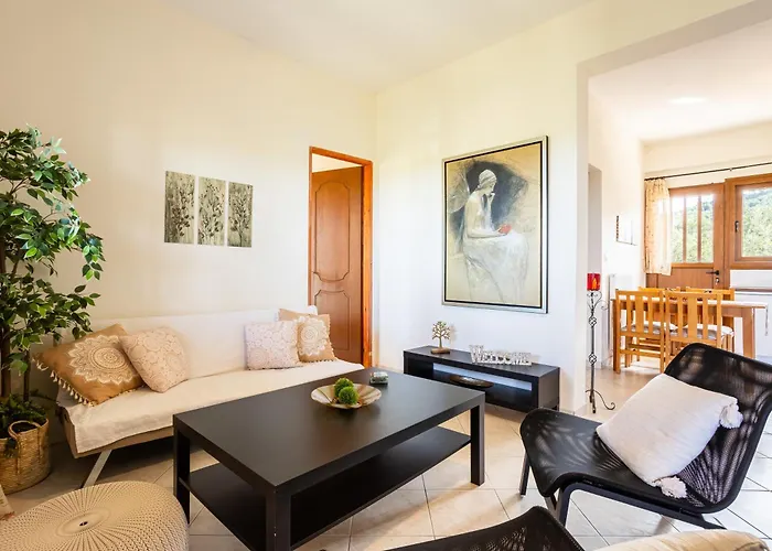 Nelly's Place Sea View *