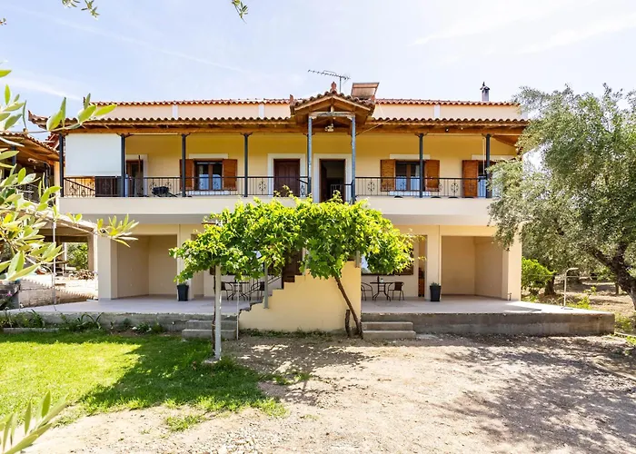 Nelly's Place Sea View