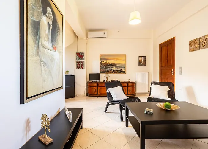 Nelly's Place Sea View Apartment